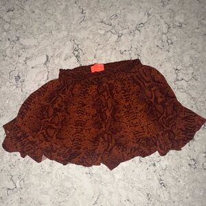 Maaji Ruffled bottom shorts Size M